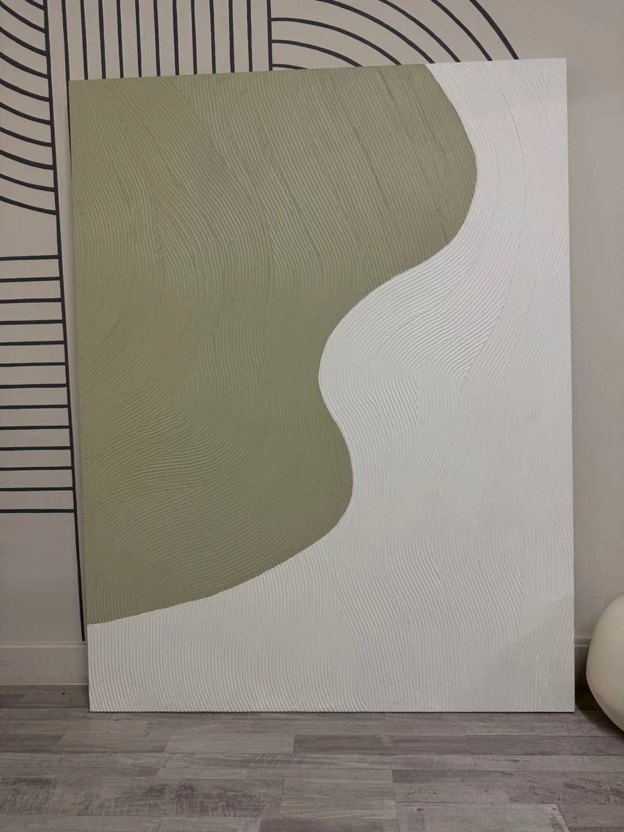 Close-up of Organic Forms finish and craftsmanship