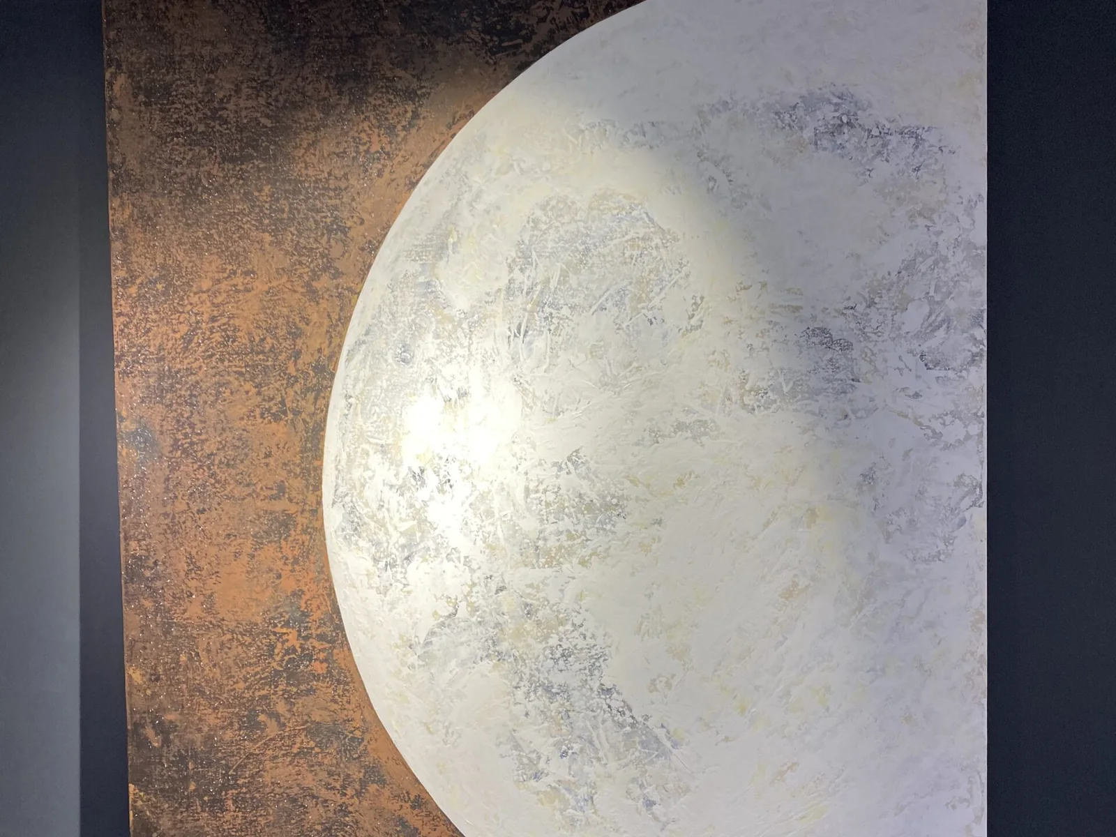 Lunar Sphere form and proportions