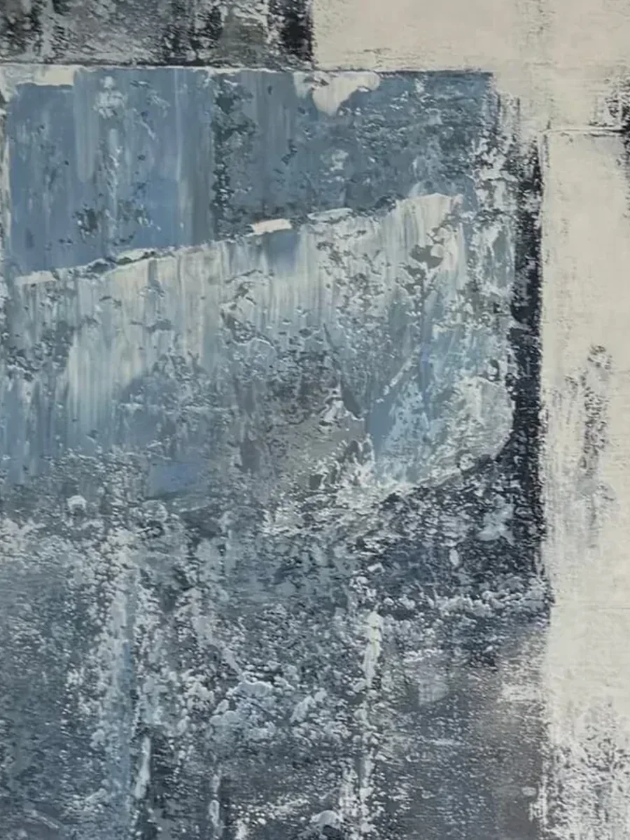 Close-up of Dark Strata texture and finish