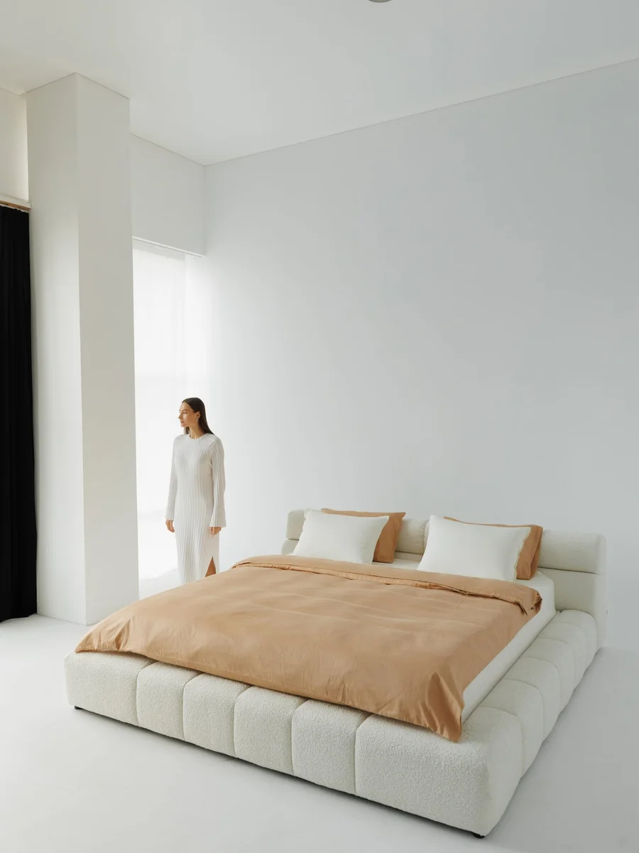 Nao N4 Smart Heated Platform Bed lifestyle