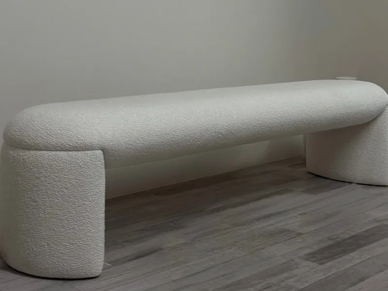 Bench B3
