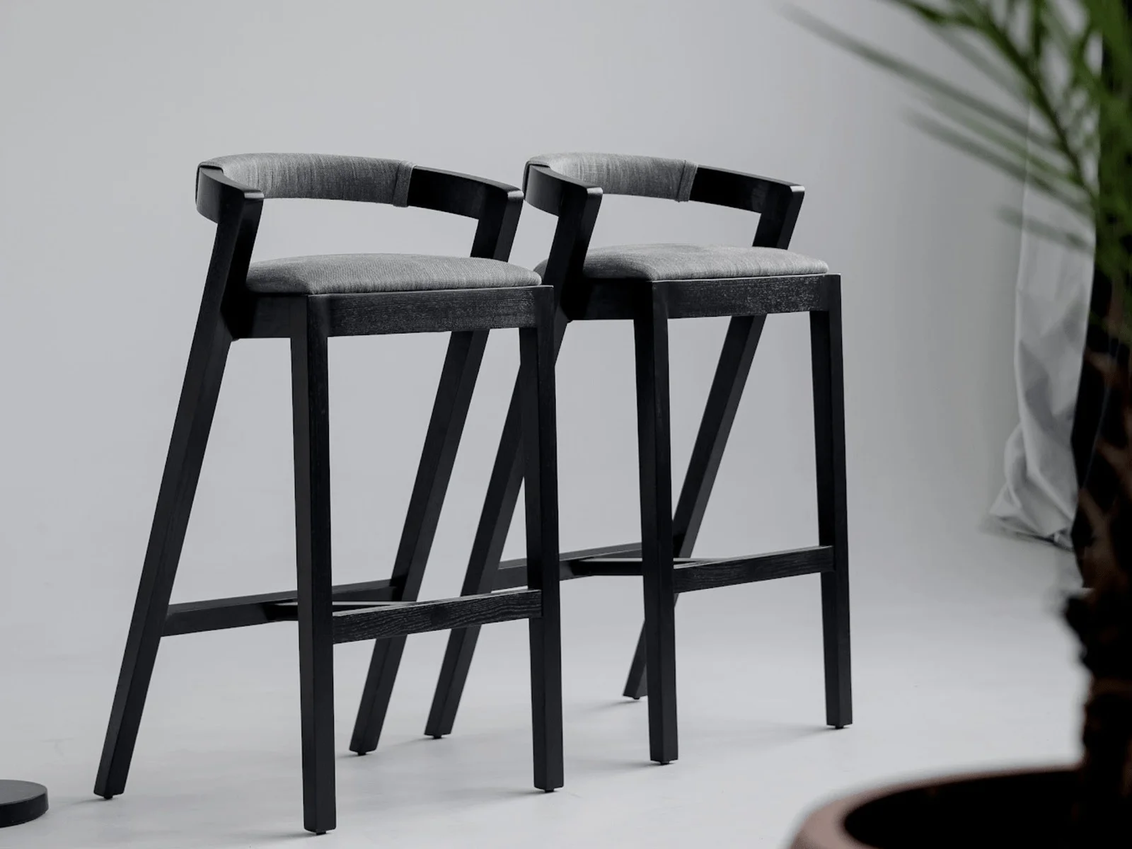 كرسي بار Baffi B1 قابل للتعديل