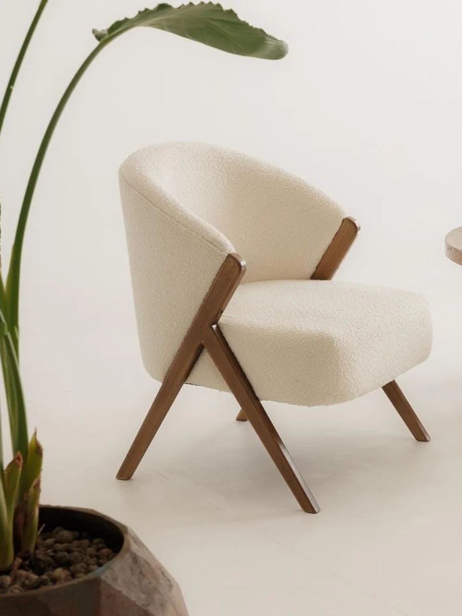 Bonee B1 armchair in a warm, neutral Riyadh interior