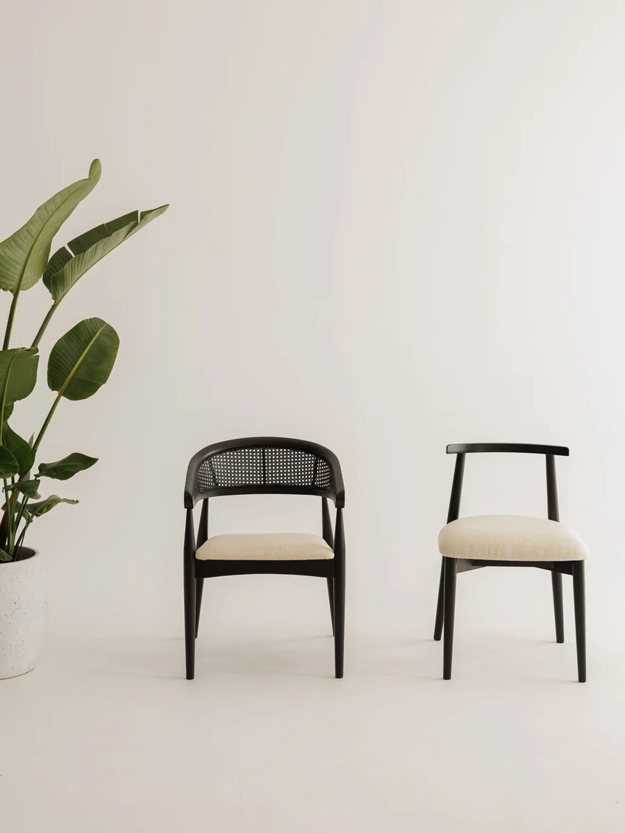 Fabio F2 chair in a warm, neutral Riyadh interior