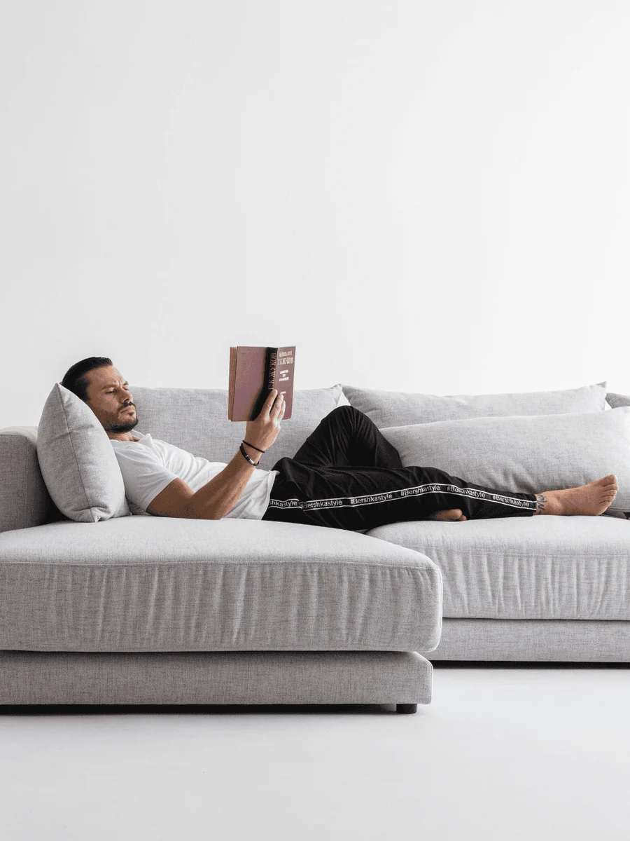 Bonero B2 corner sofa in a warm, neutral Riyadh interior