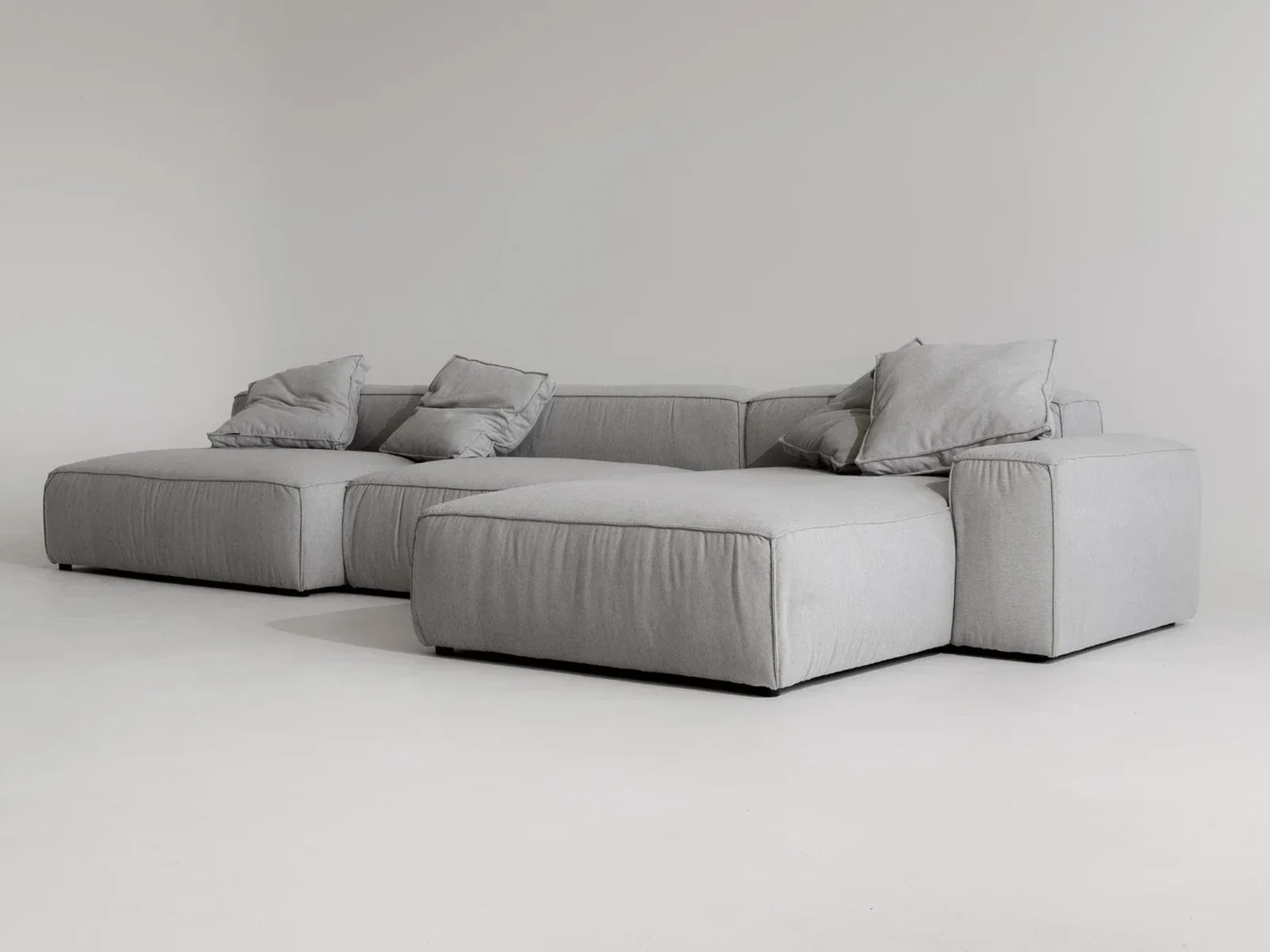 Milano C102 seat depth and cushion