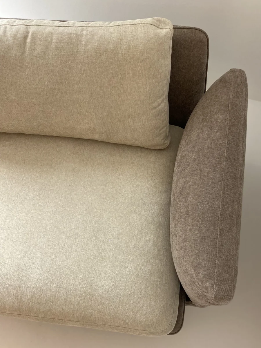 Close-up of Utopia U67 upholstery