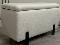 Bench B4 — view 3