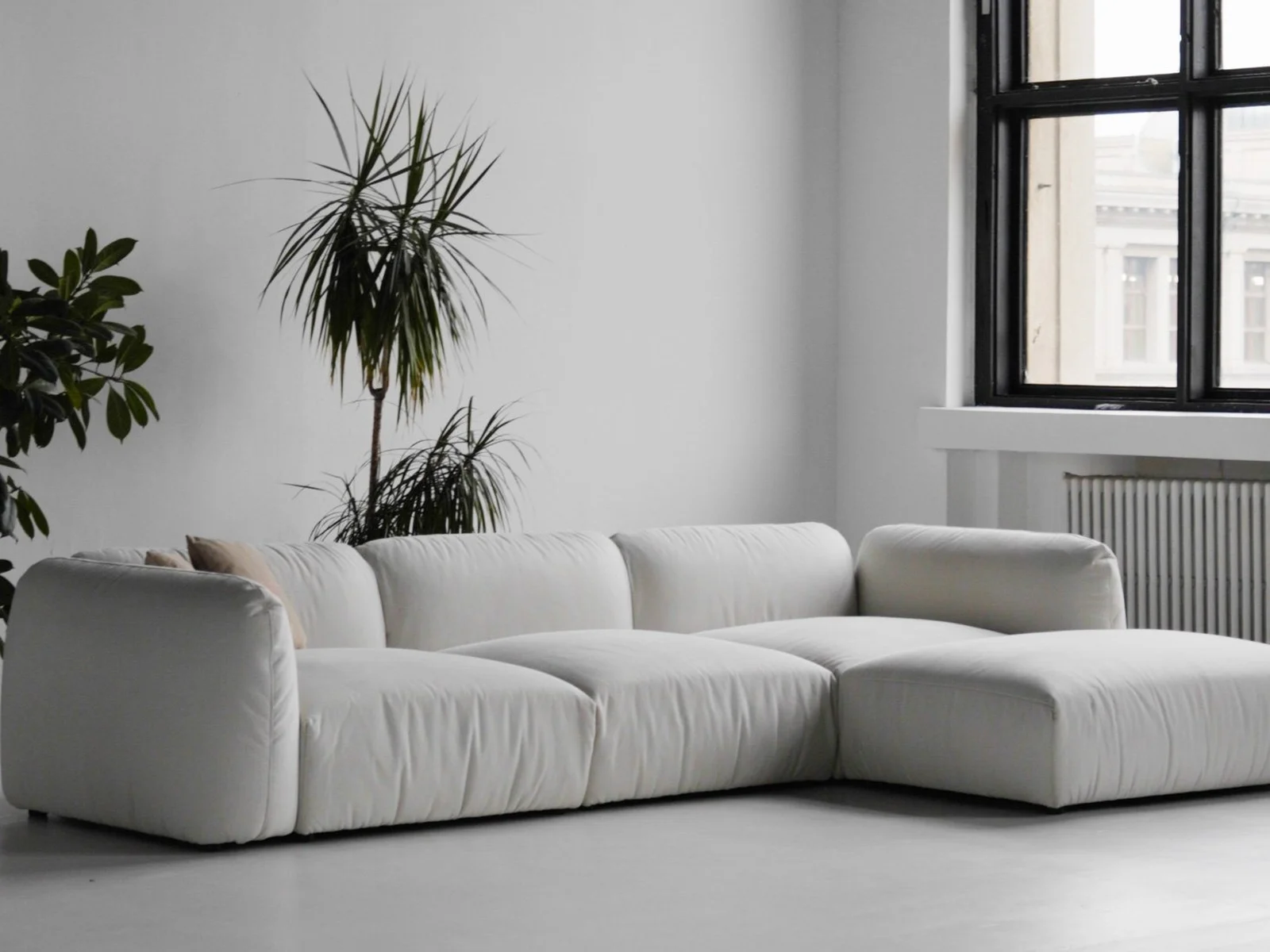Tesa T9 Sectional Sofa