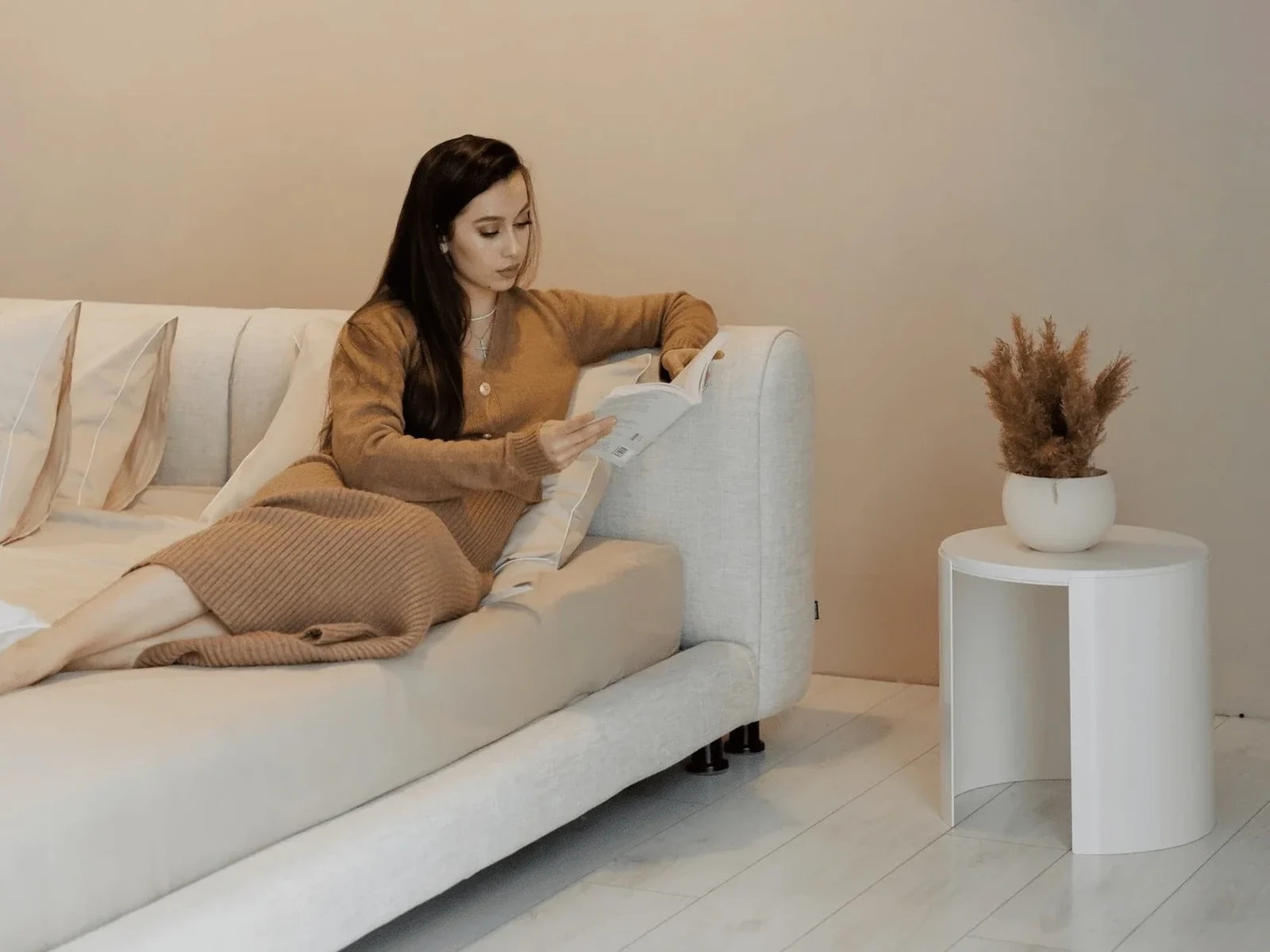 Luis Upholstered form and proportions