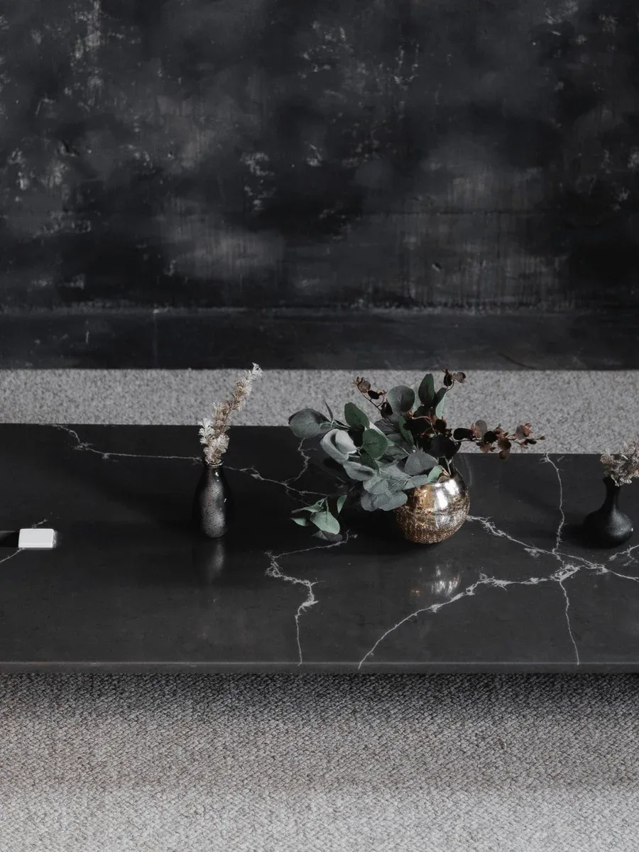 Close-up of Quartz M1 finish and craftsmanship